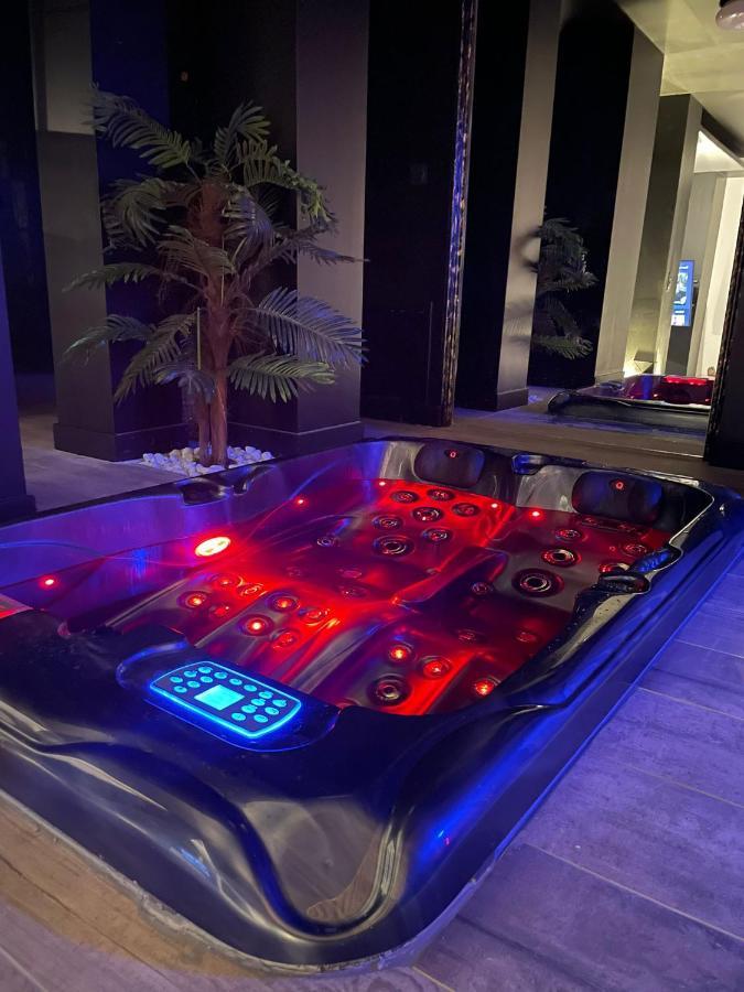 La Suite Grenoble Spa Jacuzzi Et Sauna Privatif Εξωτερικό φωτογραφία