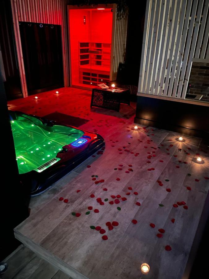 La Suite Grenoble Spa Jacuzzi Et Sauna Privatif Εξωτερικό φωτογραφία