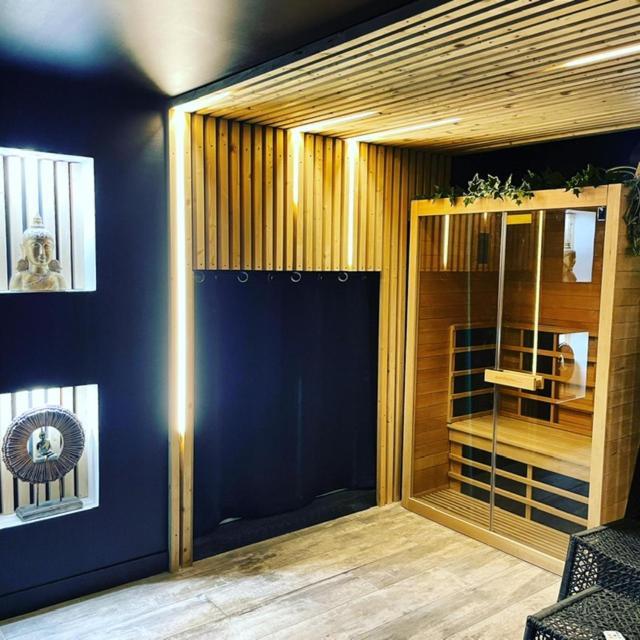 La Suite Grenoble Spa Jacuzzi Et Sauna Privatif Εξωτερικό φωτογραφία