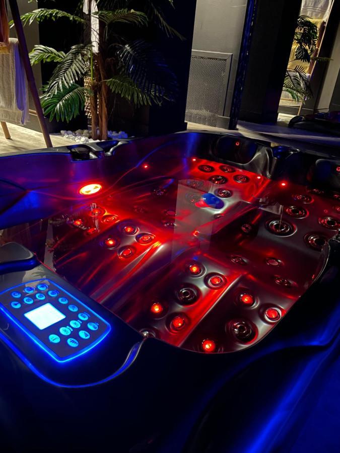 La Suite Grenoble Spa Jacuzzi Et Sauna Privatif Εξωτερικό φωτογραφία
